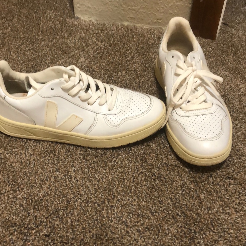 Women’s Veja sneakers
